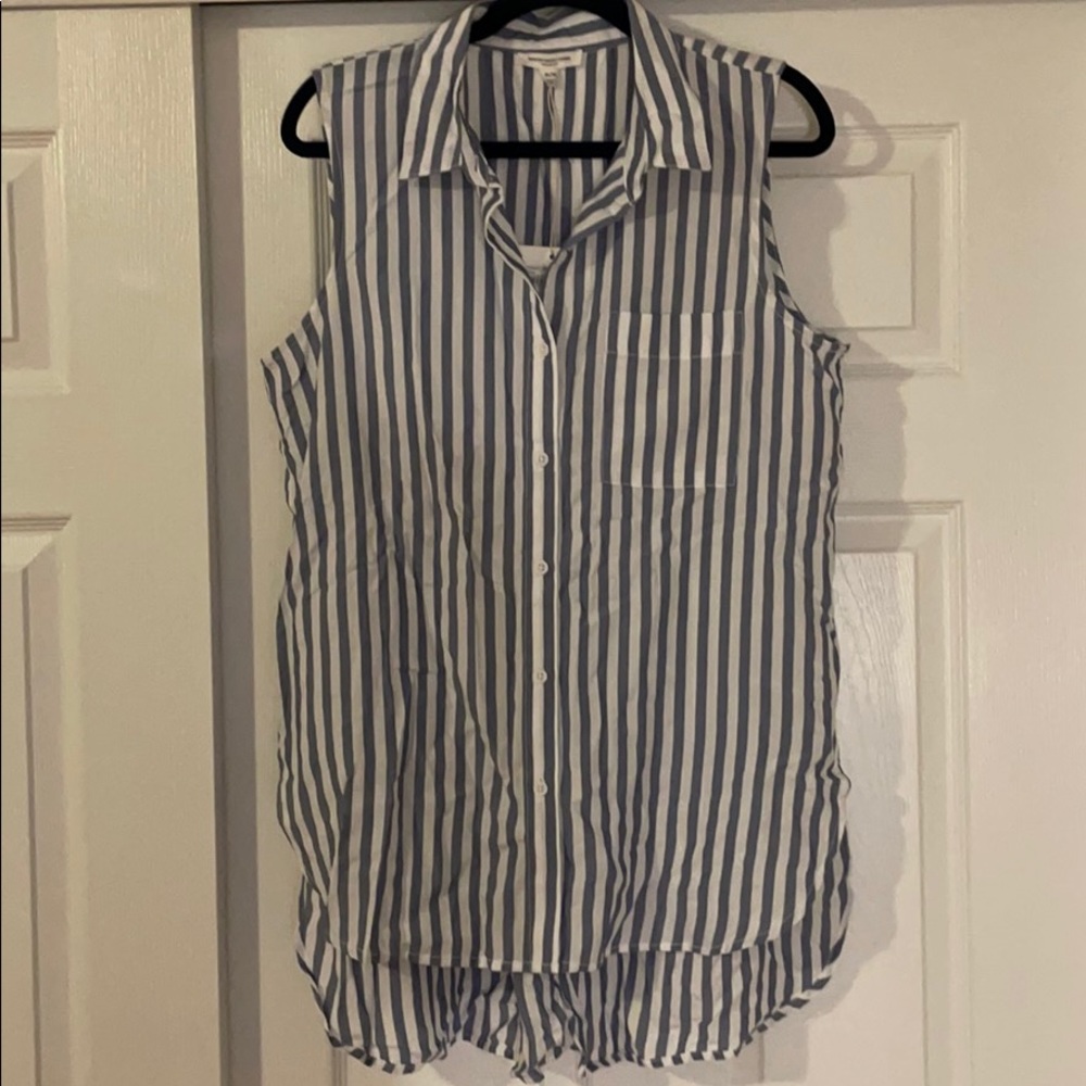 Bluish-gray and white high low tank